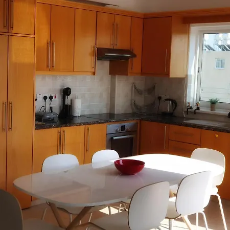 Bay View Пафос